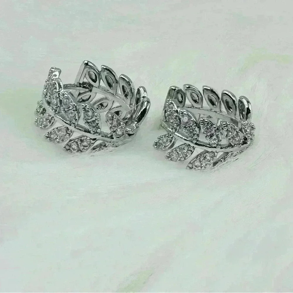 Zircon Olive Branch Leaf Small Hoop Earrings in Silver - Picture 2 of 5